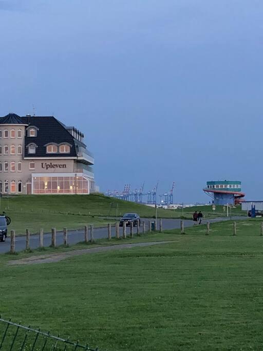 Wohnung "Strandturm" In Wremen Am Deich ภายนอก รูปภาพ